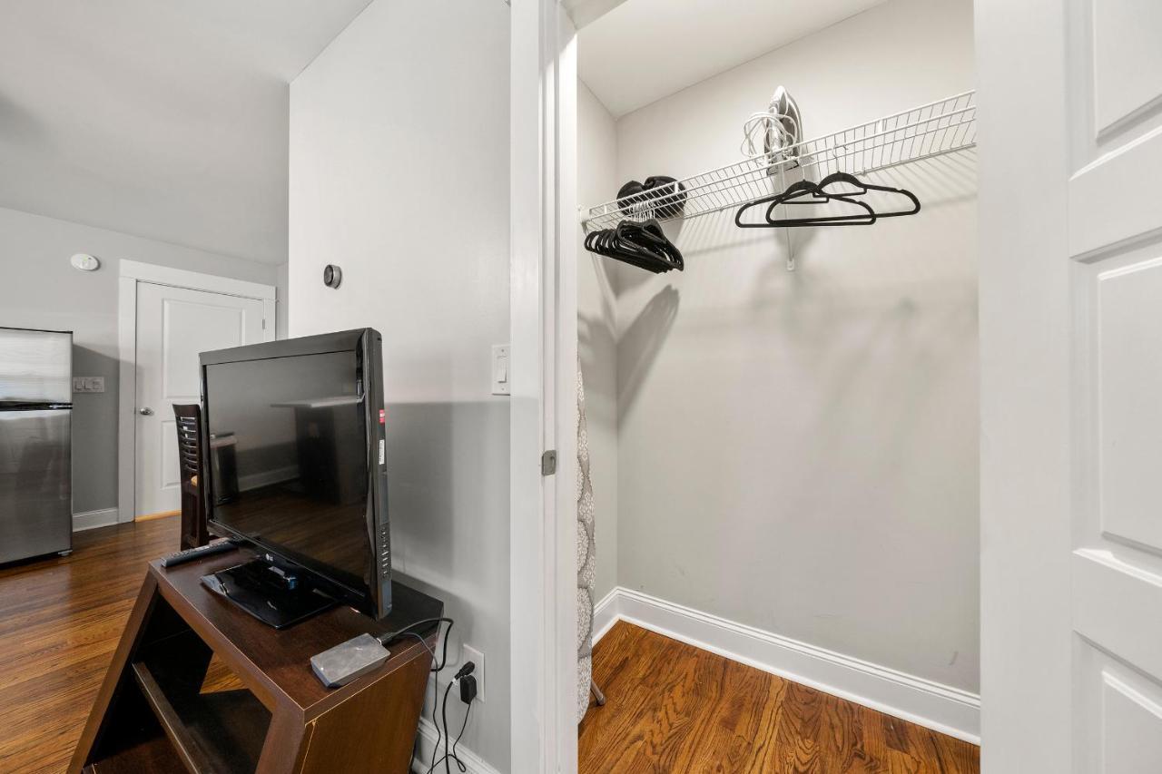 Lovely Cozy Studio In Heart Of Atlanta Bagian luar foto